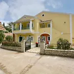 Dimitris 1 公寓式酒店 卡拉米
