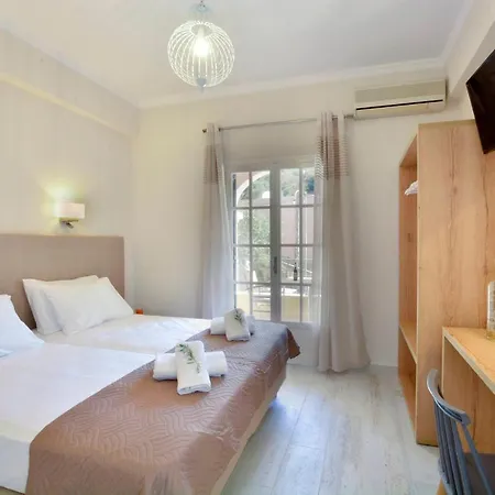 Dimitris 1 아파트호텔 *