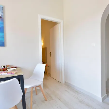 Lägenhetshotell Dimitris 1 Kalami (Corfu)